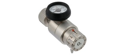 Pressure regulator with flow control
