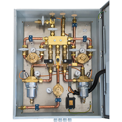 Automatic change-over unit (three independant supply sources) Automatic change-over unit (three independant supply sources)