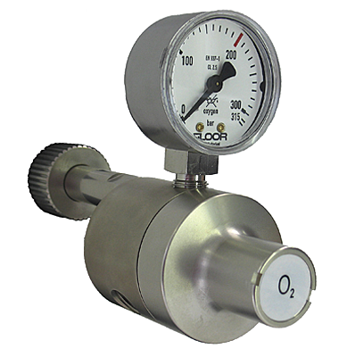 Pressure regulator with preset working pressure at very high flow rates Pressure regulator with preset working pressure at very high flow rates